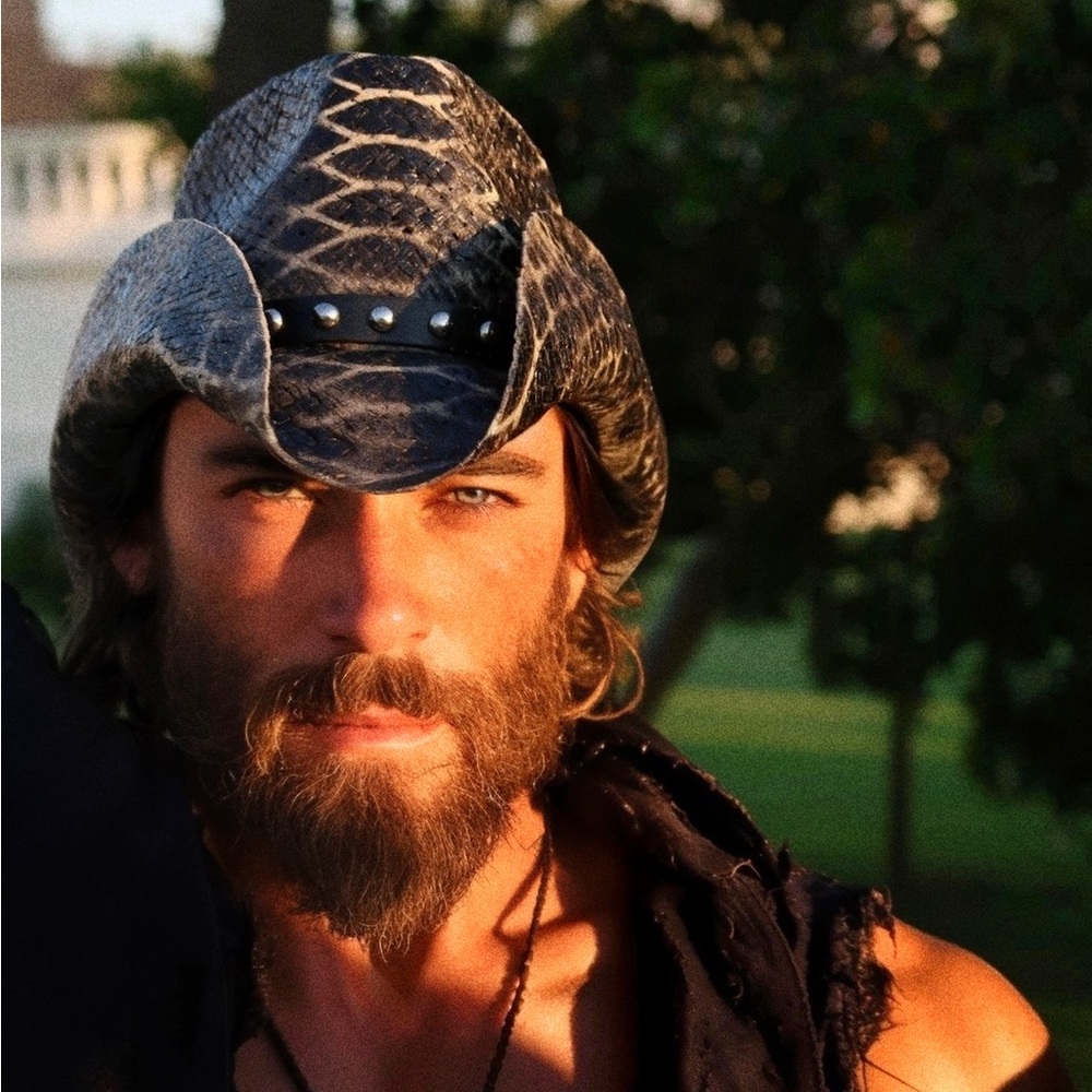 Alligator Skin Straw Cowboy Hat for Men and Women - Hand-Painted